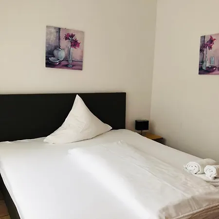 Im Bruehler Hof 2* Brühl (Rhineland)