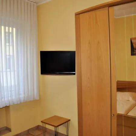 Im Bruehler Hof מלון 2*